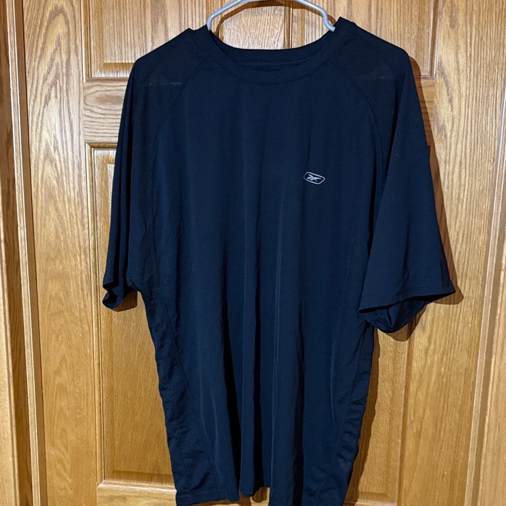 Reebok Black Short Sleeve Men's Tee